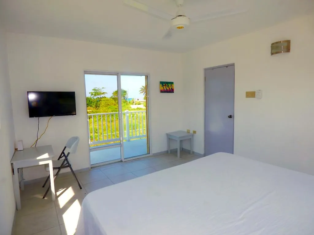 Guest house Beach Way Guesthouse Duncans